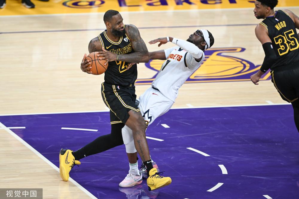 但他离不开 但他离不开